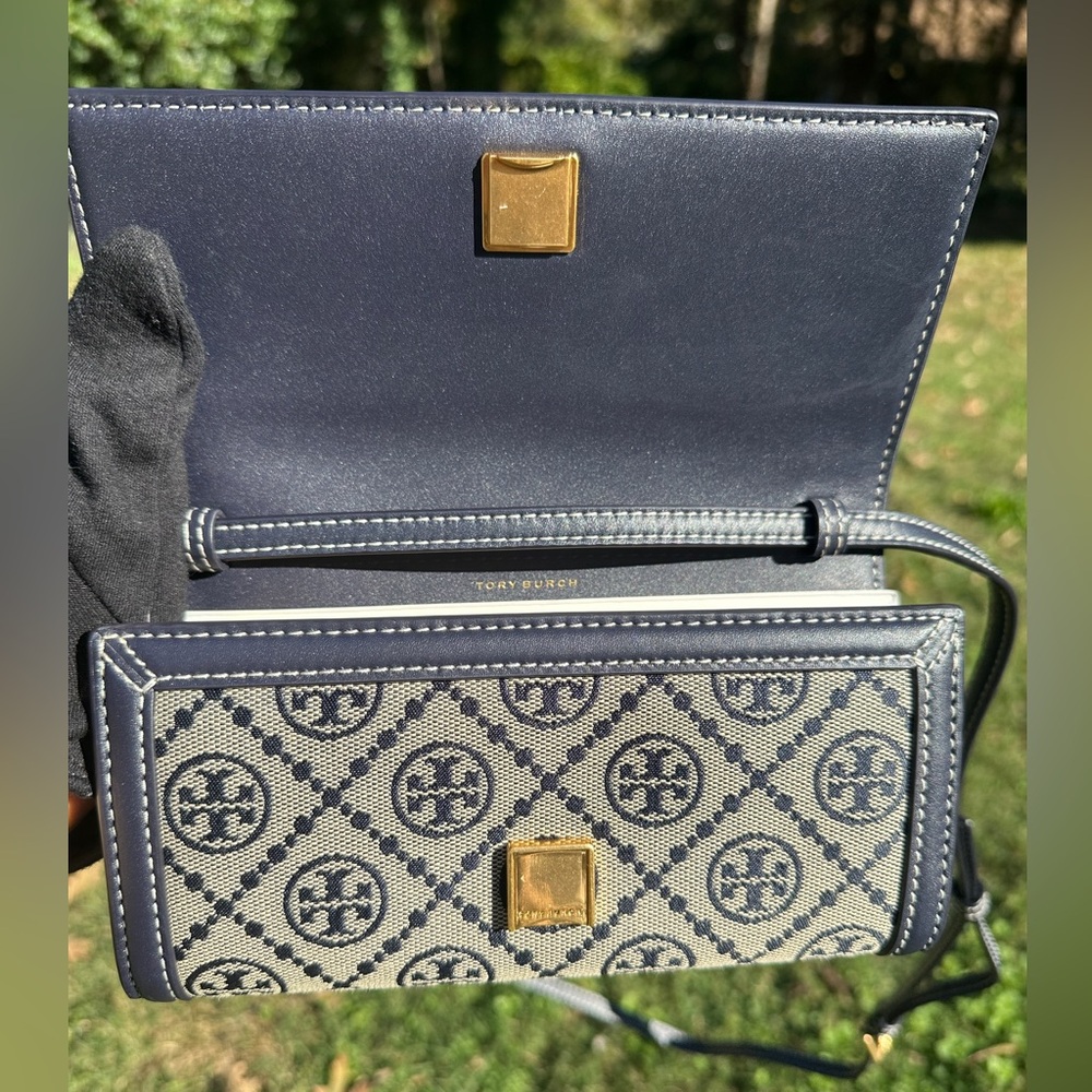 Tory Burch NWT Wallet Crossbody T Monogram Jacquard R $348 - Picture 6 of 9